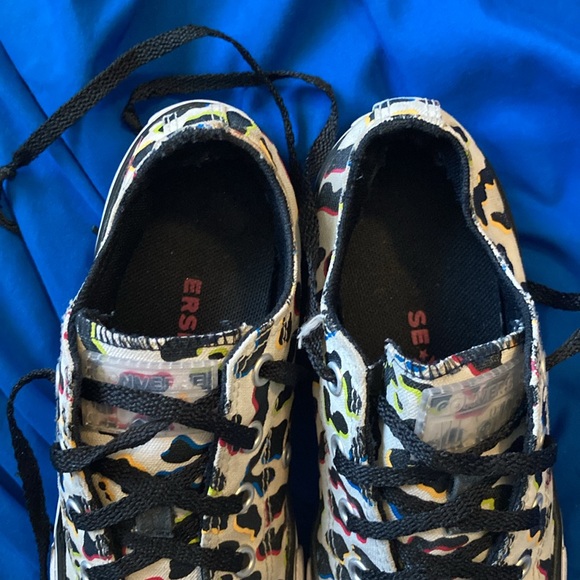 Converse All Stars Rainbow Cheetah/Leopard print low top; Girls - Picture 4 of 6